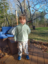 Load image into Gallery viewer, Green Mountain Pullover